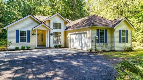 8656 Landing Ln Se, Port Orchard, WA, 98367-7914 | Card Image