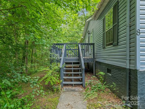 8 Vultures Nest, Swannanoa, NC, 28778-2171 | Card Image