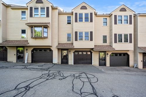 205-205 Morgan Dr, Haverhill, MA, 01832-1501 | Card Image