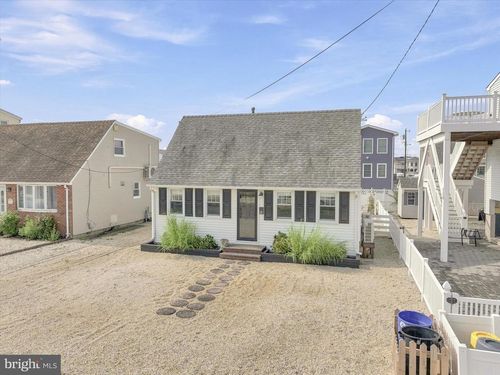18 W South 34th Street, LONG BEACH TOWNSHIP, NJ, 08008 | Card Image