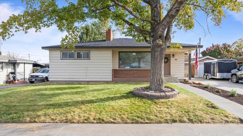 44 N Lyle St, Kennewick, WA, 99336-3335 | Card Image