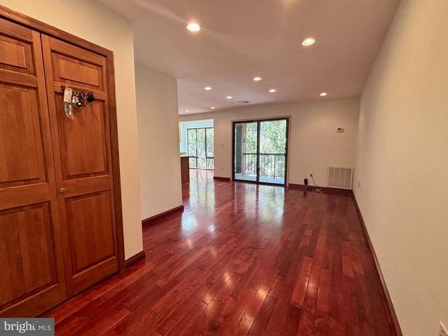 APT-202 - 8101 Needwood Rd, Condo with 2 bedrooms, 2 bathrooms and null parking in DERWOOD MD | Image 4