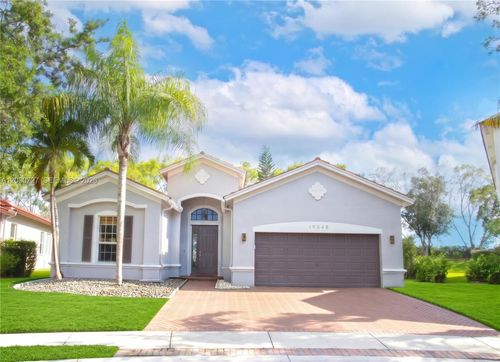 19548 S Whitewater Ave, Weston, FL, 33332-2444 | Card Image