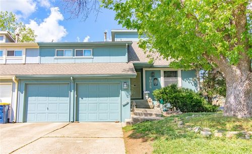 9028 E 96th Ter, Kansas City, MO, 64134-2201 | Card Image