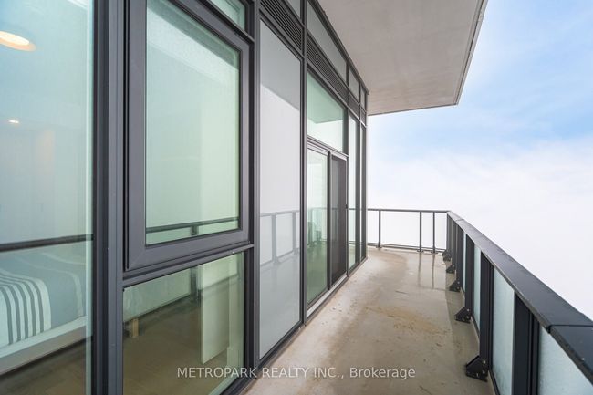 PH215 - 9000 Jane St, Condo with 2 bedrooms, 3 bathrooms and null parking in Concord ON | Image 32