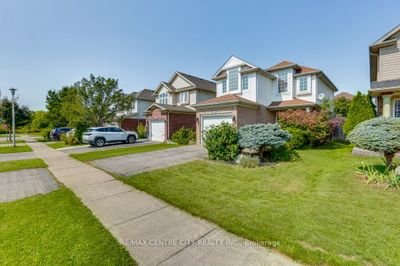 1076 Pleasantview Dr, House other with 3 bedrooms, 3 bathrooms and 2 parking in London ON | Image 2