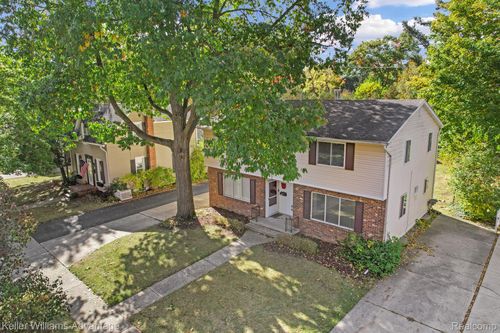 250 1st St, Northville, MI, 48167-1511 | Card Image