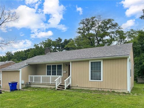 6507 Blue Ridge Cut Off, Raytown, MO, 64133-4834 | Card Image