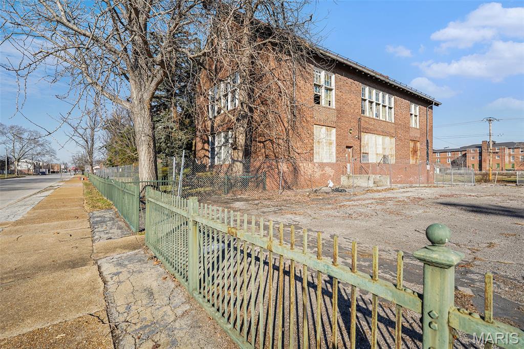 Commercial Sale in St Louis 2