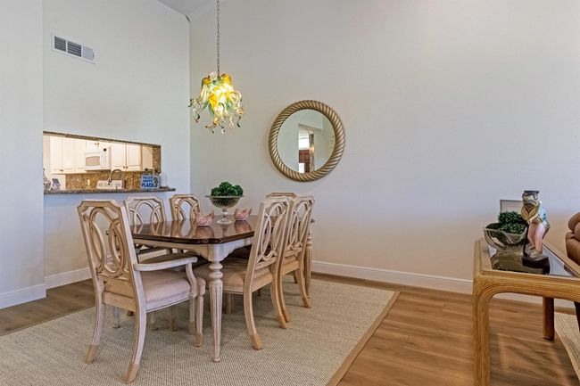 533 Prestwick Cir, Townhouse with 2 bedrooms, 2 bathrooms and null parking in Palm Beach Gardens FL | Image 11