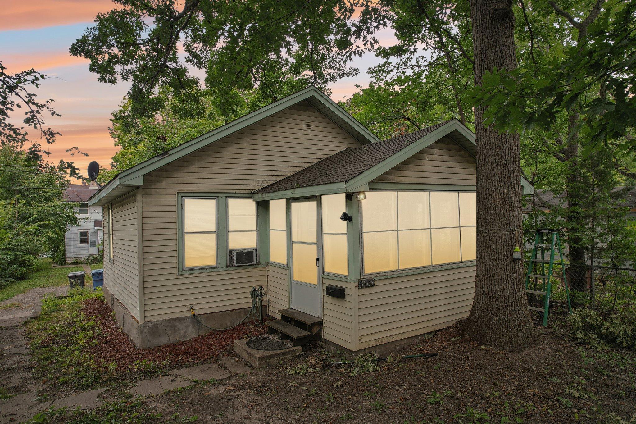 Morgan Ave, Minneapolis, MN 55412