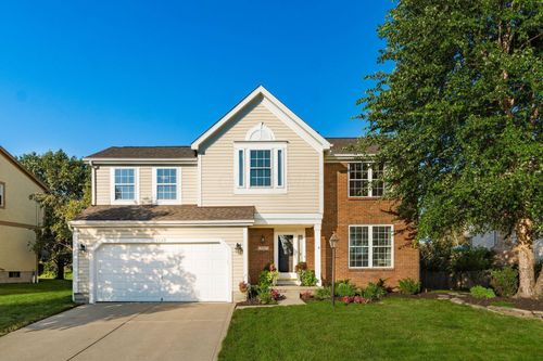 7149 Snowberry Ln, Canal Winchester, OH, 43110-9111 | Card Image