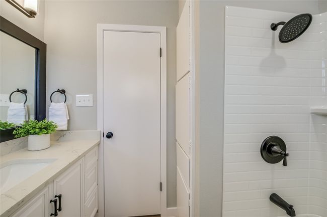 Full bathroom with vanity and a shower | Image 17