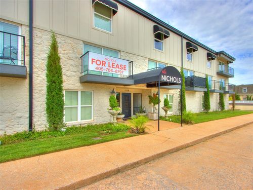 apt-211-1110 Sherwood Ln, Nichols Hills, OK, 73116-6517 | Card Image