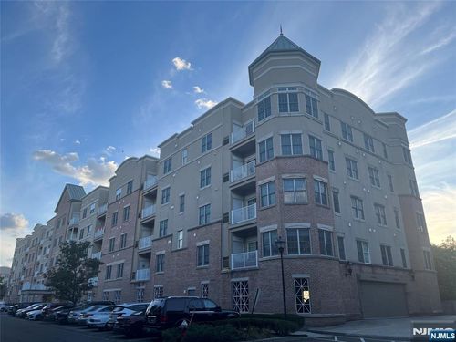 1308 Windsor Park Ct, Englewood, NJ, 07631-4975 | Card Image