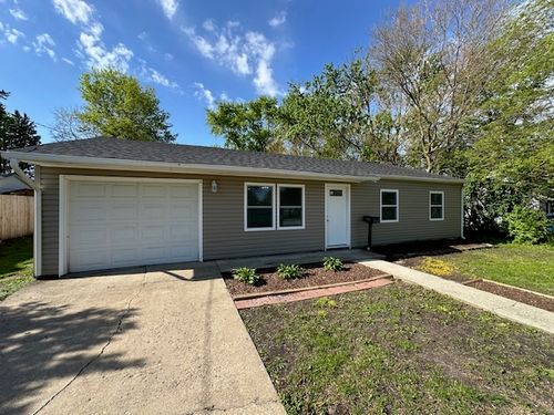 403 W James St, Dwight, IL, 60420-1226 | Card Image