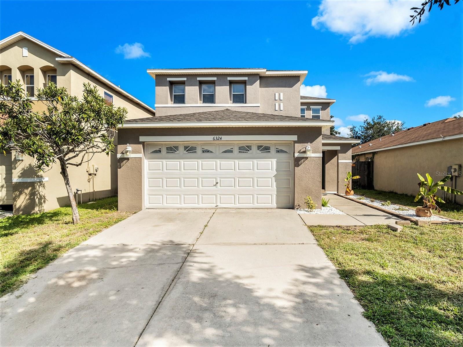 Cherry Blossom Trl, Gibsonton, FL 33534