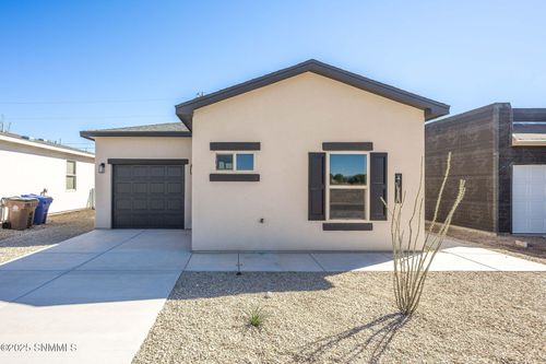 1091 Chitamacha Rd, Las Cruces, NM, 88007-5214 | Card Image