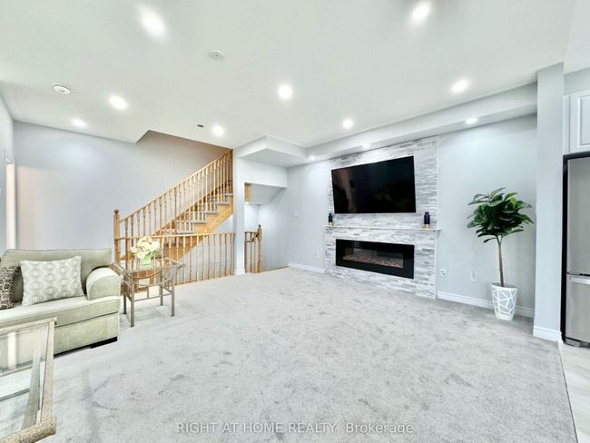 39 - 113 Hartley Ave, Condo with 3 bedrooms, 3 bathrooms and 1 parking in Paris ON | Image 15