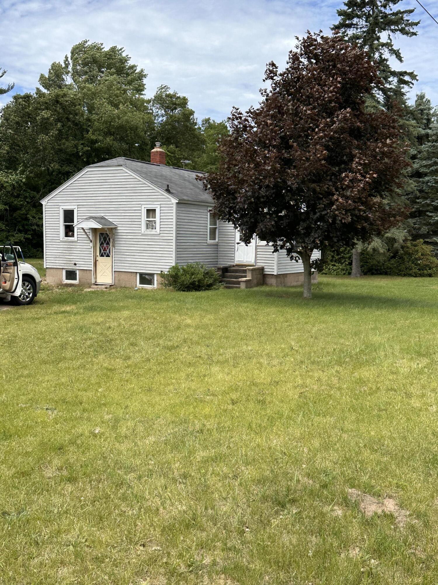 Whitehall Rd, Muskegon, MI 49445