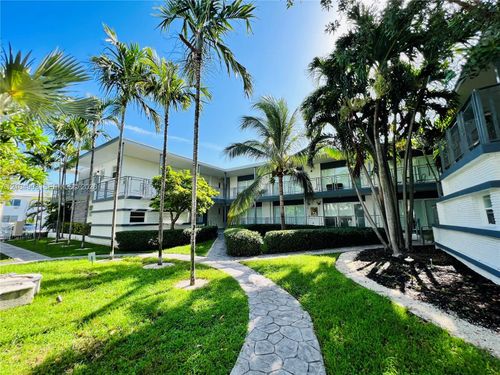7-950 Bay Dr, Miami Beach, FL, 33141-5646 | Card Image