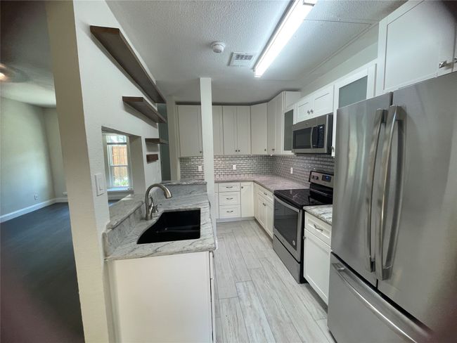 APT-113 - 3904 Rawlins St, Condo with 2 bedrooms, 3 bathrooms and null parking in Dallas TX | Image 4