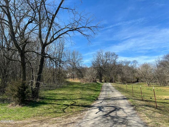 817 Billbee Rd, House other with 4 bedrooms, 2 bathrooms and null parking in Dandridge TN | Image 21