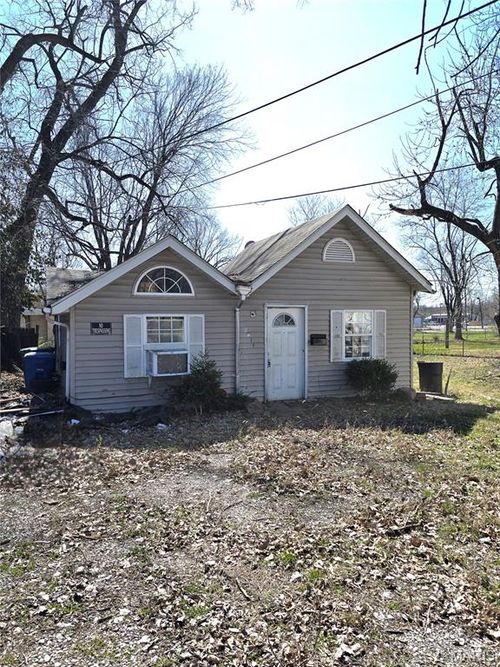 2814 E 24th St, Granite City, IL, 62040-5930 | Card Image