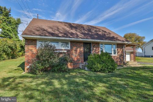 1235 W Livingston St, Allentown, PA, 18102-1134 | Card Image