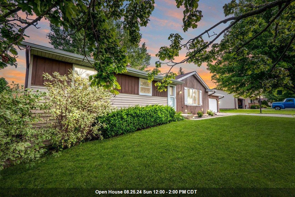 Walnut St, Luxemburg, WI 54217