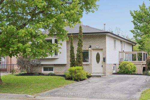 227 Limerick St, Oshawa, ON, L1J7H2 | Card Image