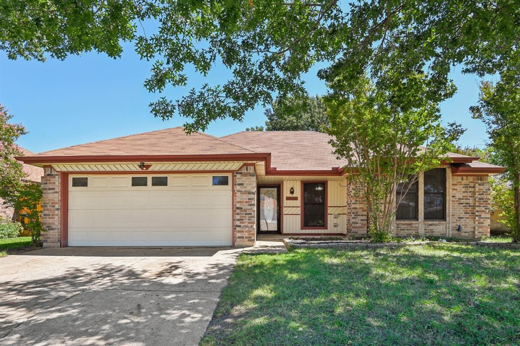 Kary Lynn Dr, Watauga, TX 76148