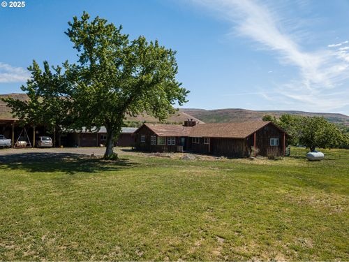 43579 Old Foothill Rd, Richland, OR, 97870-6652 | Card Image