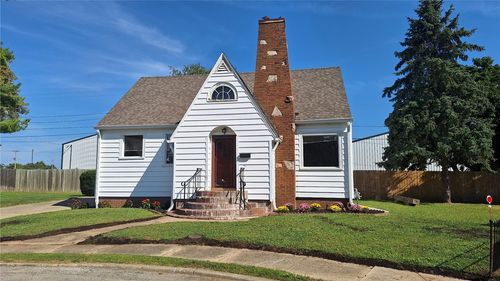 5 Magnolia Mnr, Paris, IL, 61944-1824 | Card Image