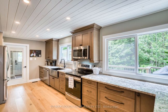 1039 W Cottage Dr, House other with 4 bedrooms, 2 bathrooms and 8 parking in Ompah ON | Image 11