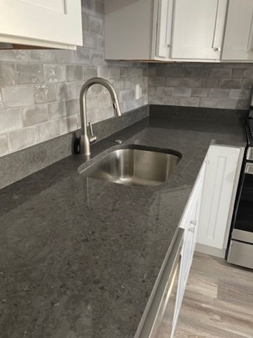 1-152 S Walnut St, Quincy, MA, 02169-6827 | Card Image