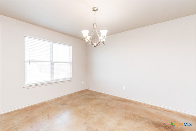 6903 Oliver Loving Dr, House other with 5 bedrooms, 3 bathrooms and null parking in Killeen TX | Image 6