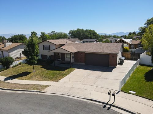 3969 S 6900 W, West Valley City, UT, 84128-3884 | Card Image