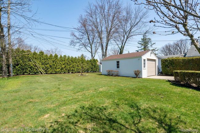 15526 Buckingham Ave, House other with 2 bedrooms, 1 bathrooms and null parking in Beverly Hills MI | Image 25