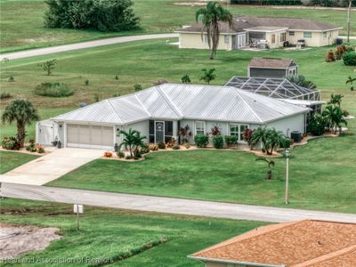 424 Floral Drive, House other with 4 bedrooms, 2 bathrooms and null parking in Sebring FL | Image 1