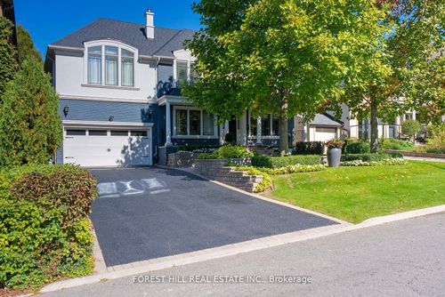 34 Forest Ridge Drive, Toronto, ON, M6B1H3 | Card Image