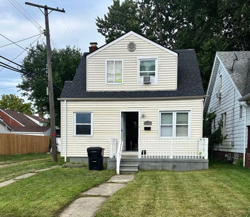 17892 Runyon St, Detroit, MI, 48234-3825 | Card Image