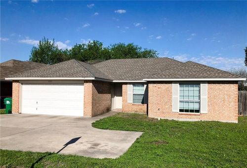 320 W Windsor Dr, Denton, TX, 76207-7634 | Card Image