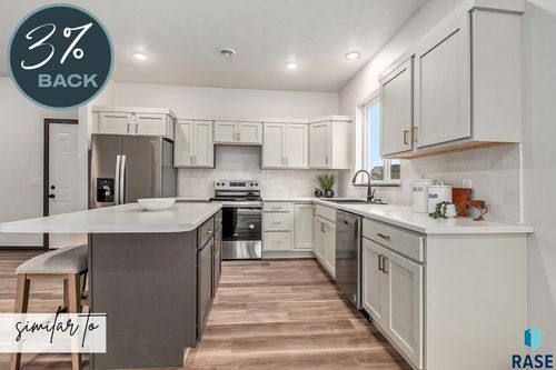 5723 E Marley Pl Pl Place, Sioux Falls, SD, 57108 | Card Image