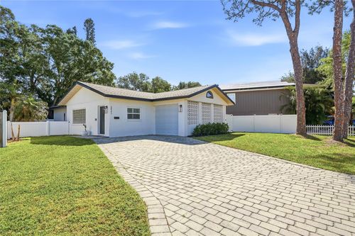 4043 Shore Acres Blvd, ST PETERSBURG, FL, 33703-5405 | Card Image