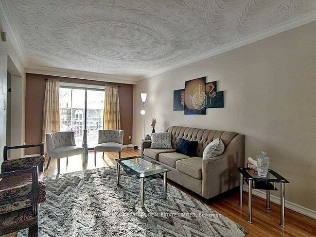 28 Bramhall Crt, House attached with 4 bedrooms, 3 bathrooms and 4 parking in Brampton ON | Image 11