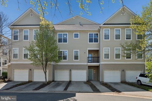 t-13343 Connor Dr, CENTREVILLE, VA, 20120-3031 | Card Image