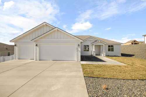 2946 S Osborne St, Kennewick, WA, 99338-1744 | Card Image