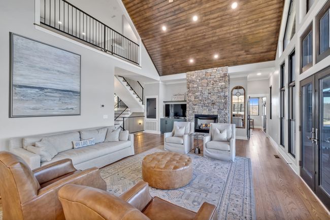 337 Lake Court Dr, House other with 5 bedrooms, 5 bathrooms and 2 parking in Lynchburg TN | Image 8