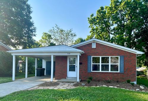 359 Mcdonald Dr, Versailles, KY, 40383-1462 | Card Image